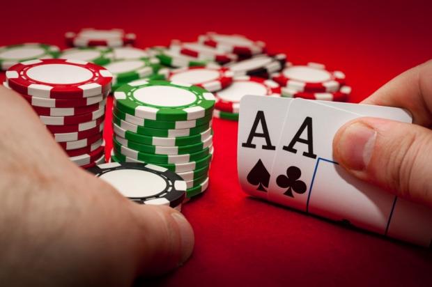 Taruhan Poker Praktis, Bisa Main Menggunakan Aplikasi dari Ponsel